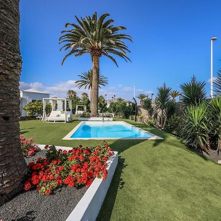 Villas New Lanzasuites Playa Blanca  Exterior photo
