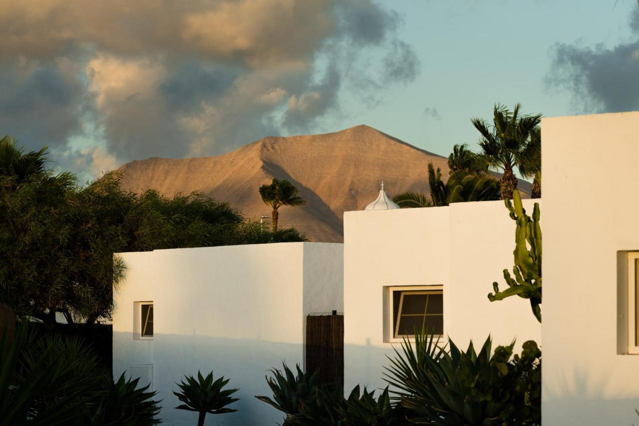 Villas New Lanzasuites Playa Blanca  Exterior photo